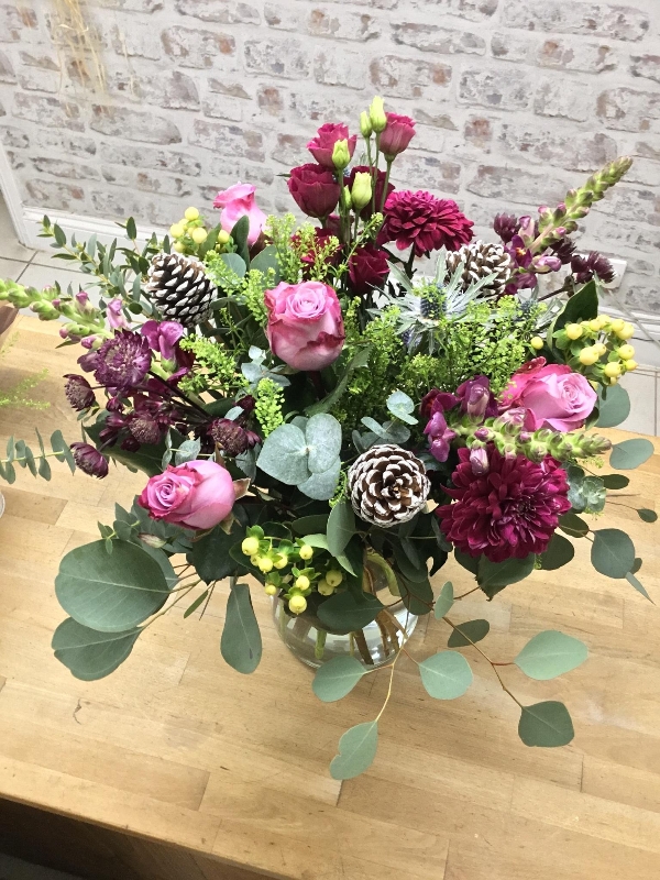 ‘Very Berry’ luxury hand tied bouquet (vase included).