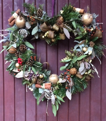 17” bespoke Christmas door wreath in oasis.